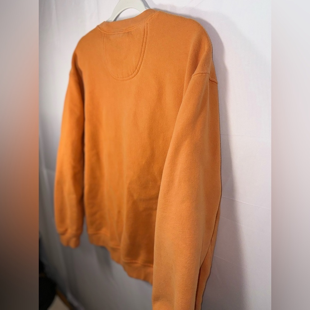 Izod Men’s Orange Crewneck Long Sleeve Sweatshirt Pullover With Logo Size Large - Picture 8 of 16